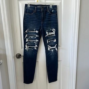American Eagle High Rise Distressed Jegging